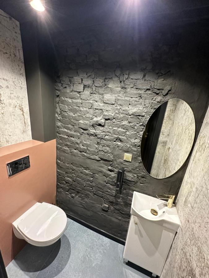 Darkhouse Fondovalle Lodz  Ngoại thất bức ảnh